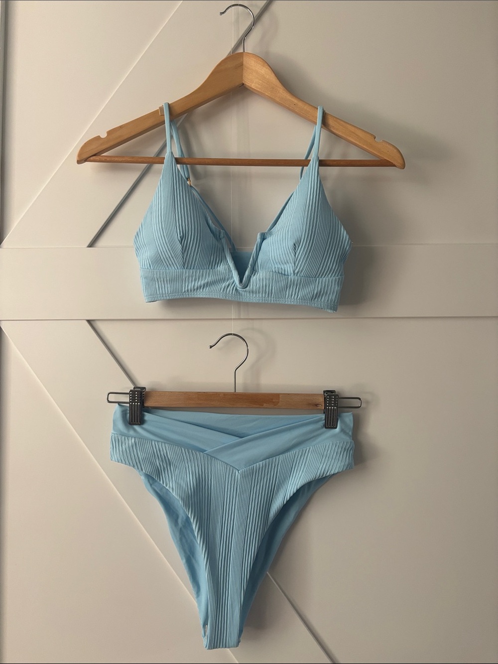 Lspace Sky Blue siren Bikini top size small, court bitsy bottom size med l*space